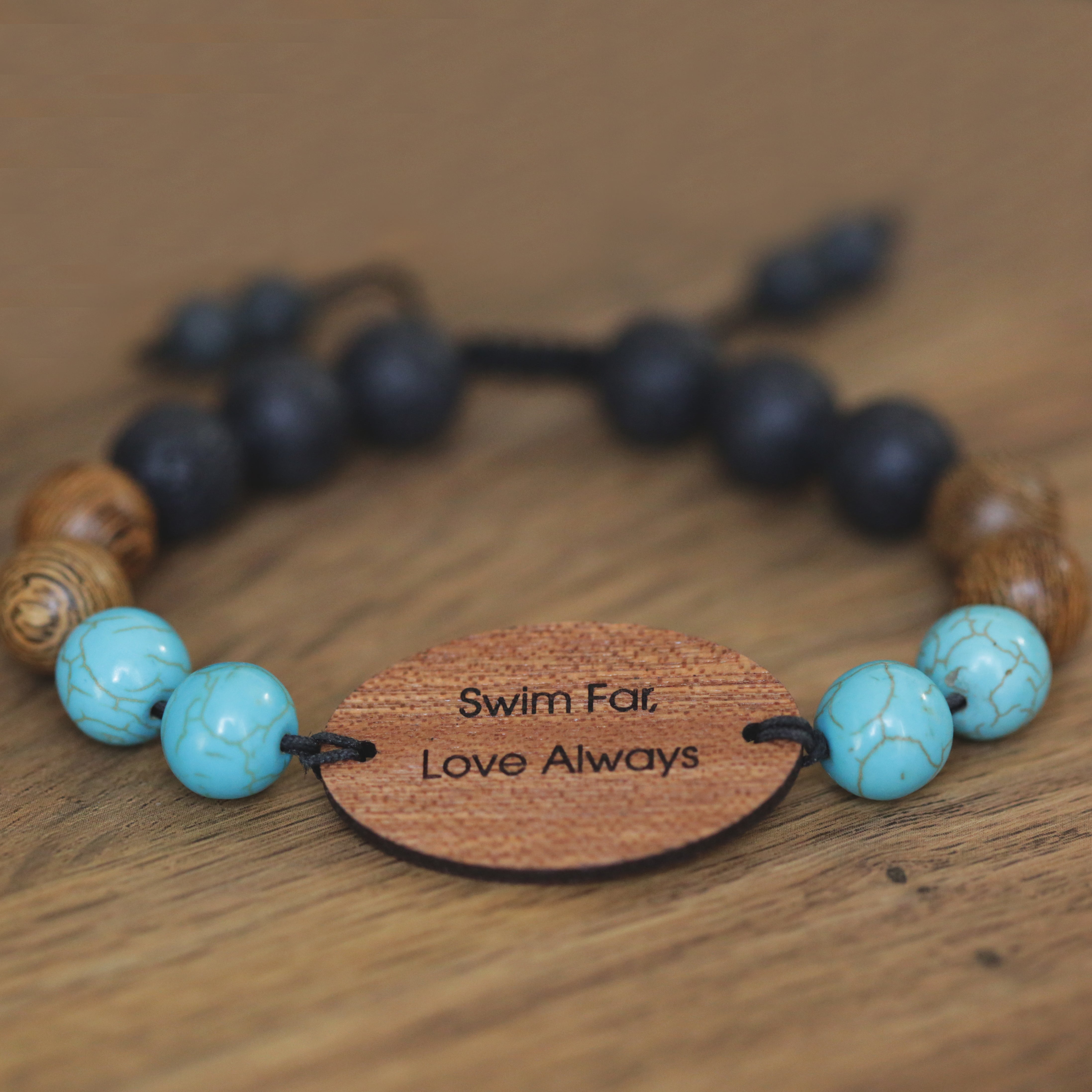 Wolverhampton Wanderers - Wave Interactive Microchip Bracelet